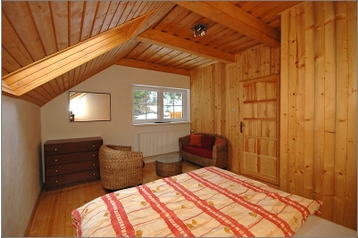 Частен дом Huty 6